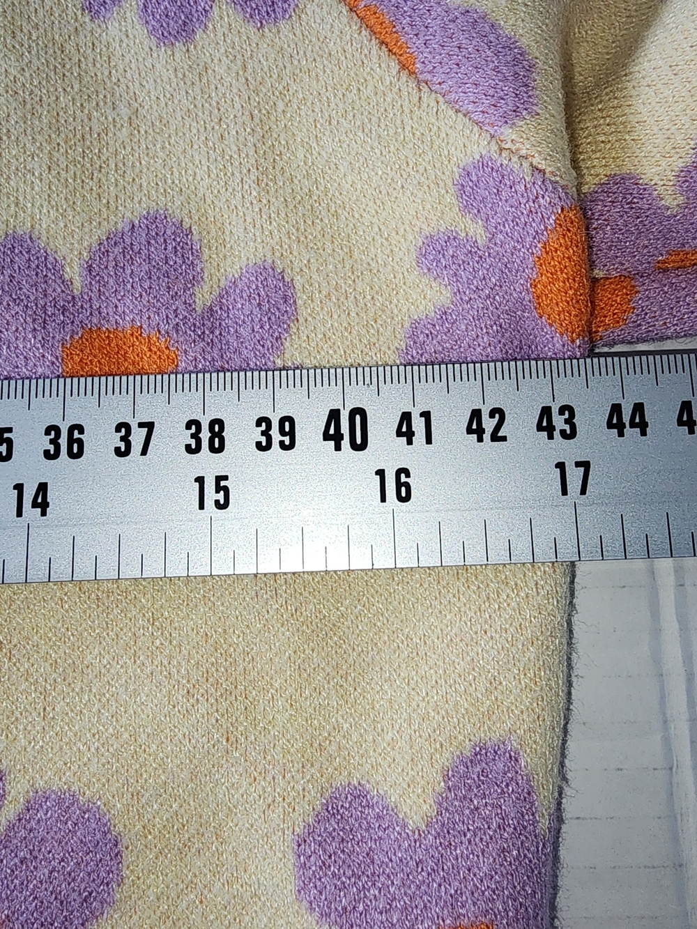 Pastel Daisy Knit Cardigan 🌼 Lavender & Cream Cropped Cottagecore Sweater - Picture 5 of 6